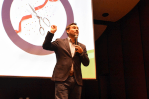 Arnaldo Canales hablando sobre violencia